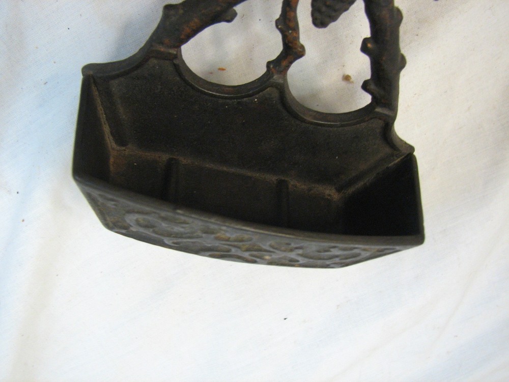 Cast Iron Match Safe Holder Ornate Kitchen Wall Fireplace Mantle Grape Leaf Vine