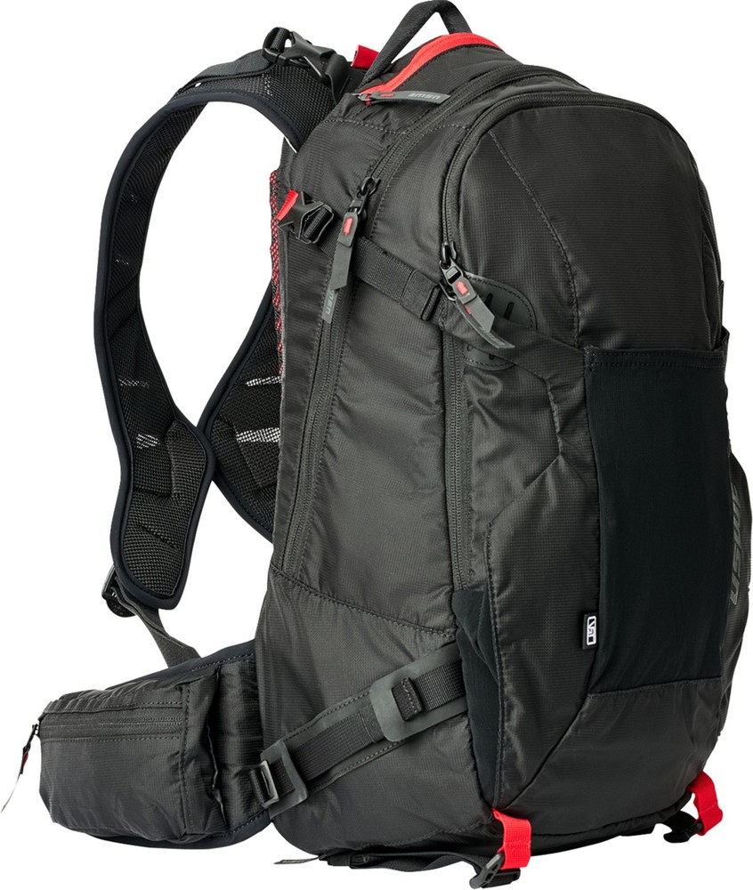 USWE 30L Day Zippered Backpack Black