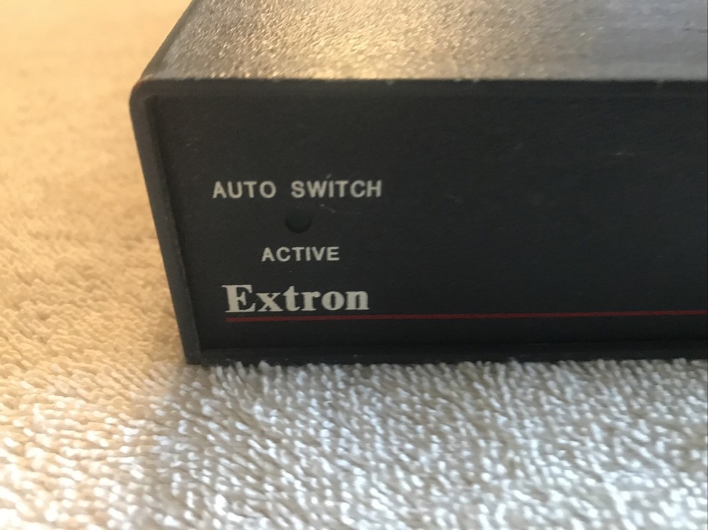 Extron SW2 VGA Xi Mac Auto Switch Pre-Owned