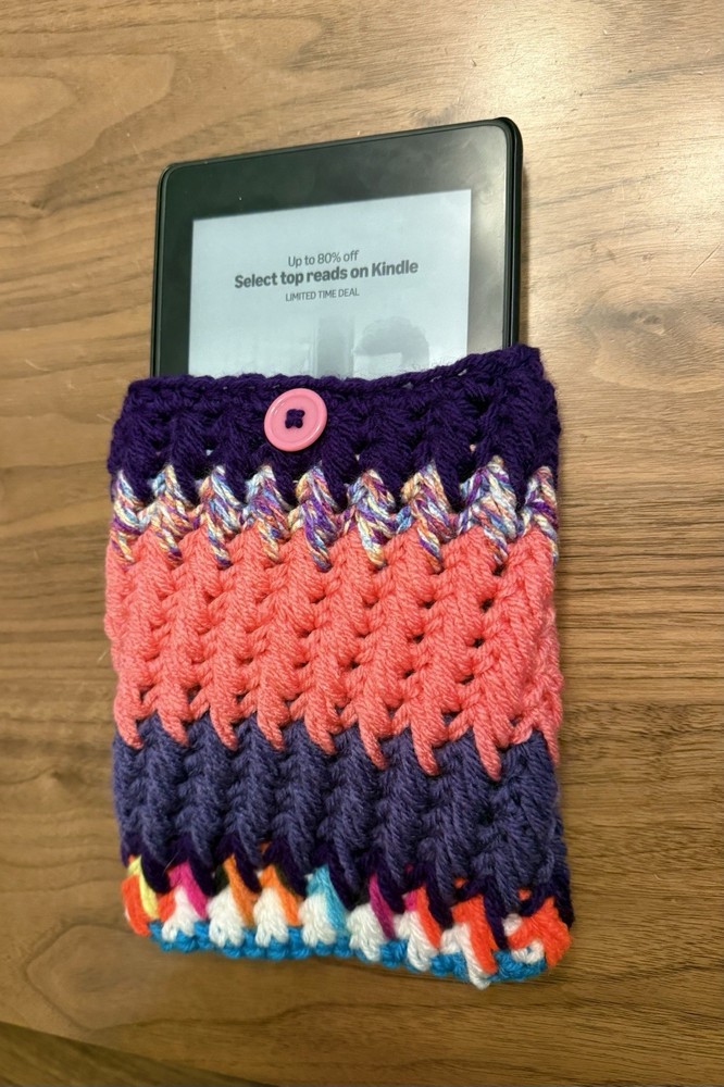 Crochet Kindle Sleeve - The Scrappy One