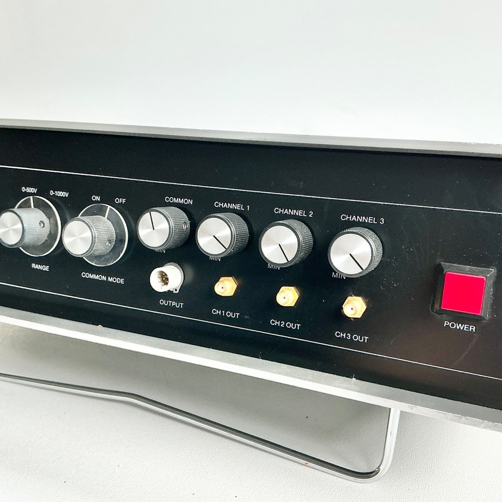 Burleigh Instruments PZ-62 Variable DC Power Supply Piezo Controller 3-Channel