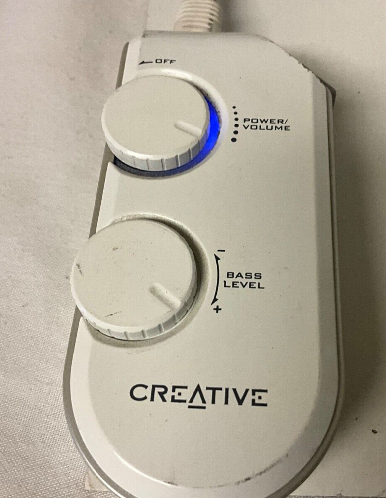 Creative I-TRIGUE L3450 White 2.1 Computer Speaker System (see video)