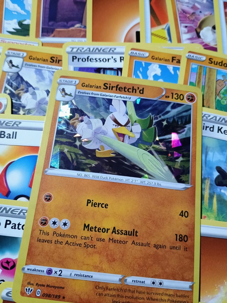 Sword & Shield Darkness Ablaze Galarian Sirfetch'd Theme Deck