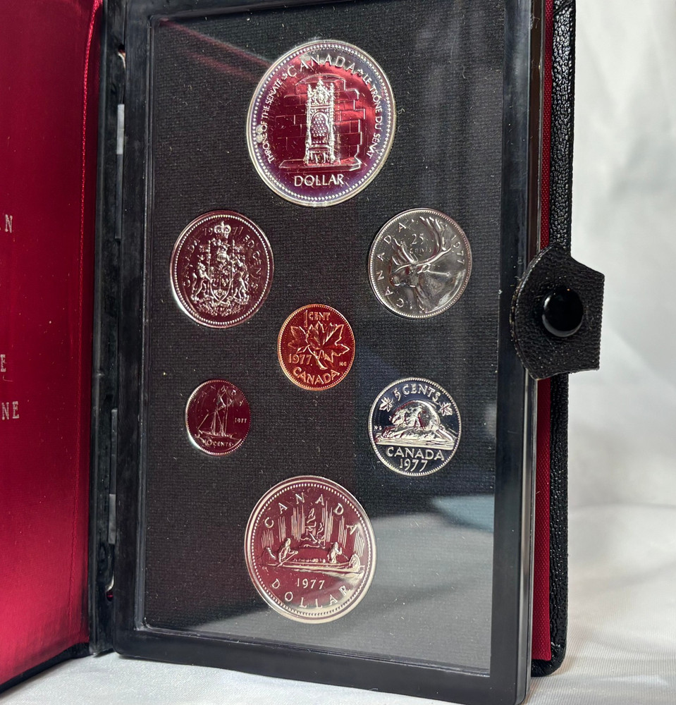1977 Royal Canadian Mint Set Double Dollar