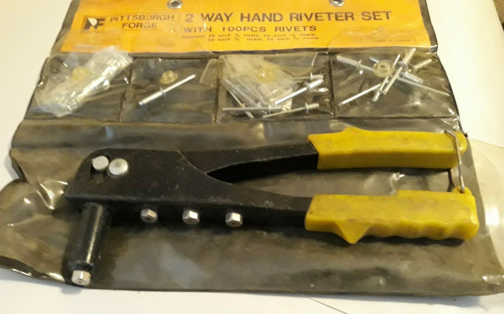 2 way hand riveter set used to  Insert Pop Rivets/handles 4 different sizes