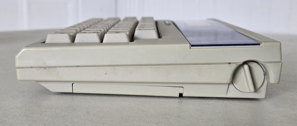 1985 Laser 50 Personal Computer *POWERS ON* in Box w/ Manual + Foam + Brouchures