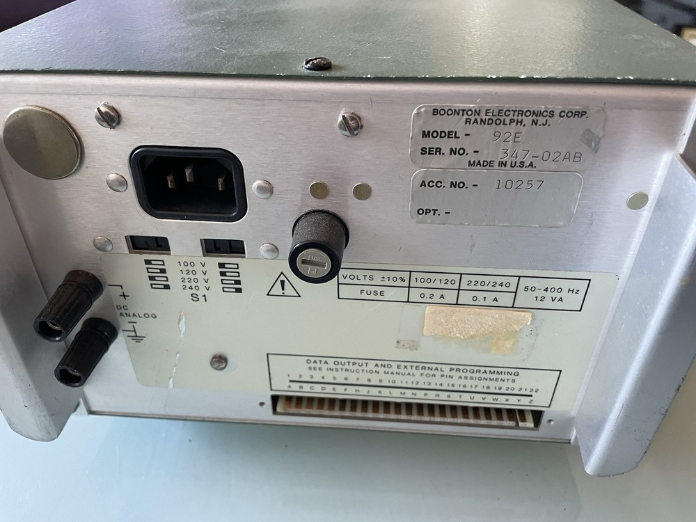 Boonton RF Millivolt Meter Model 92E No Probe Powers On As Is