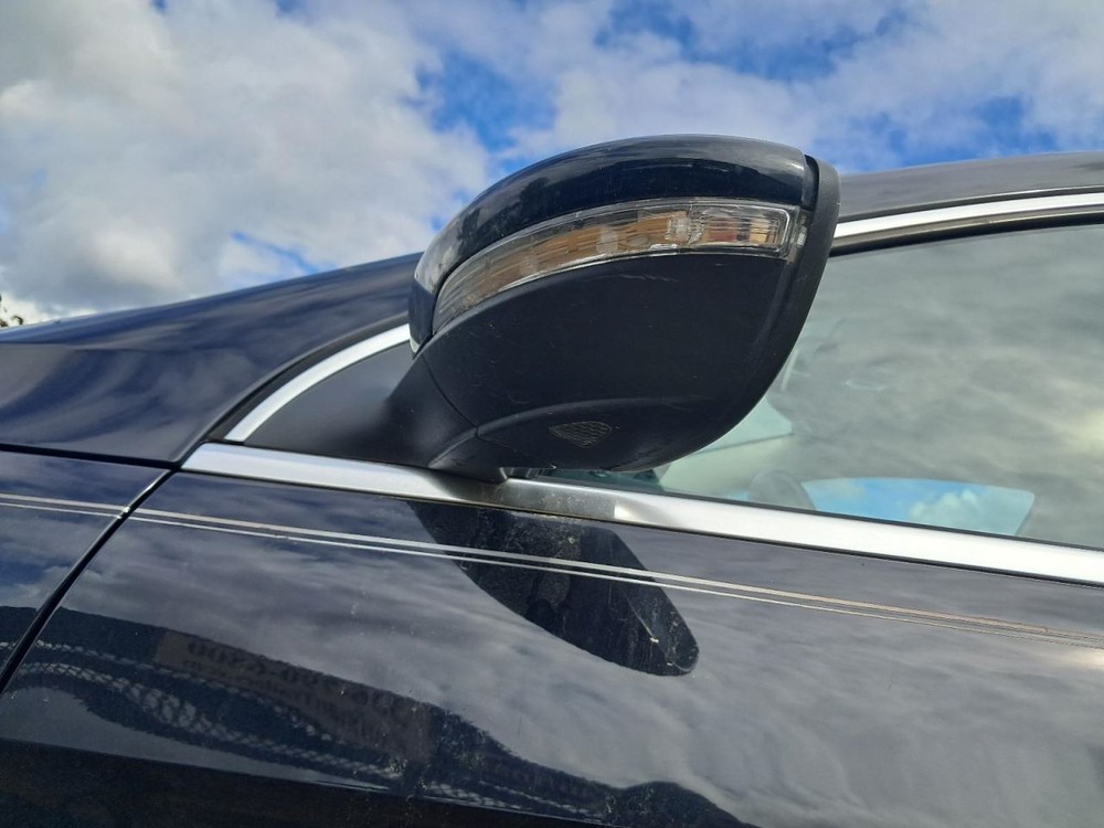 CC VOLKS 2015 Glove Box 4817412