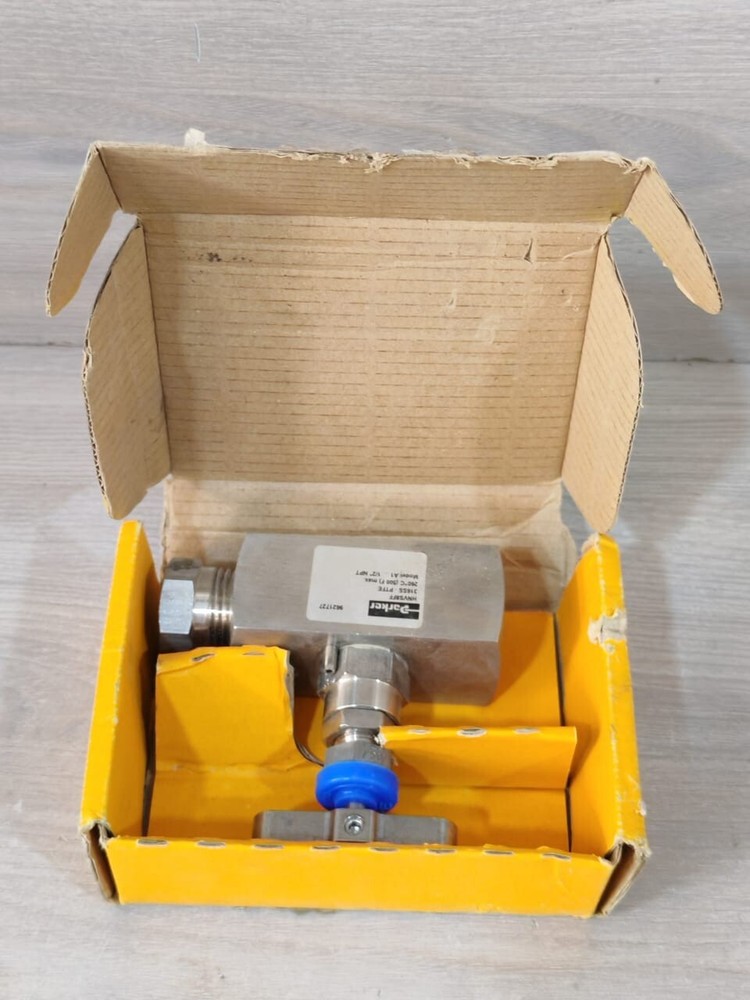 PARKER HNVS8FF NEEDLE PATTERN AND HAND VALVES