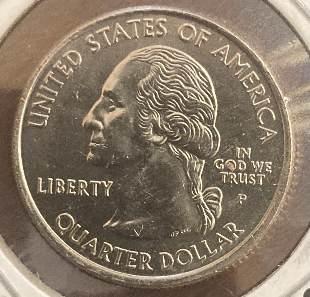 2005 P: Minnesota State Quarter  BU from mint roll.