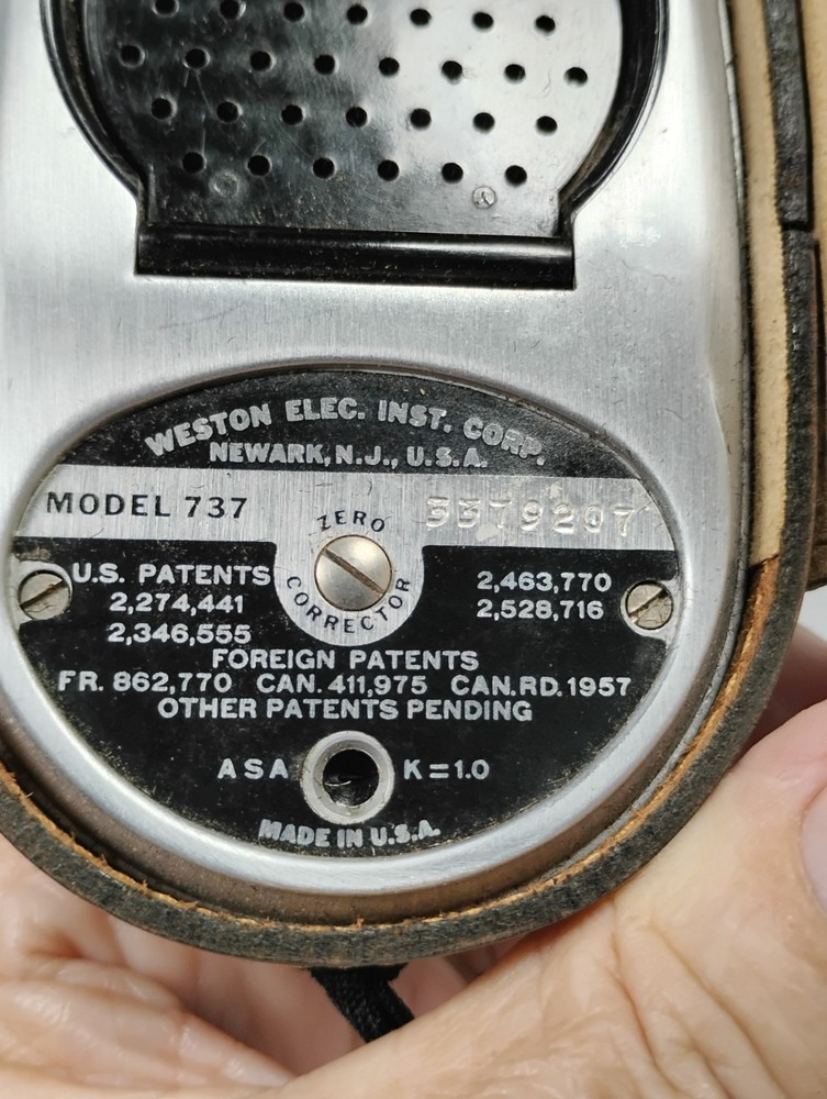 Vintage Weston Master III 3 Exposure Light Meter Model 737 W Case