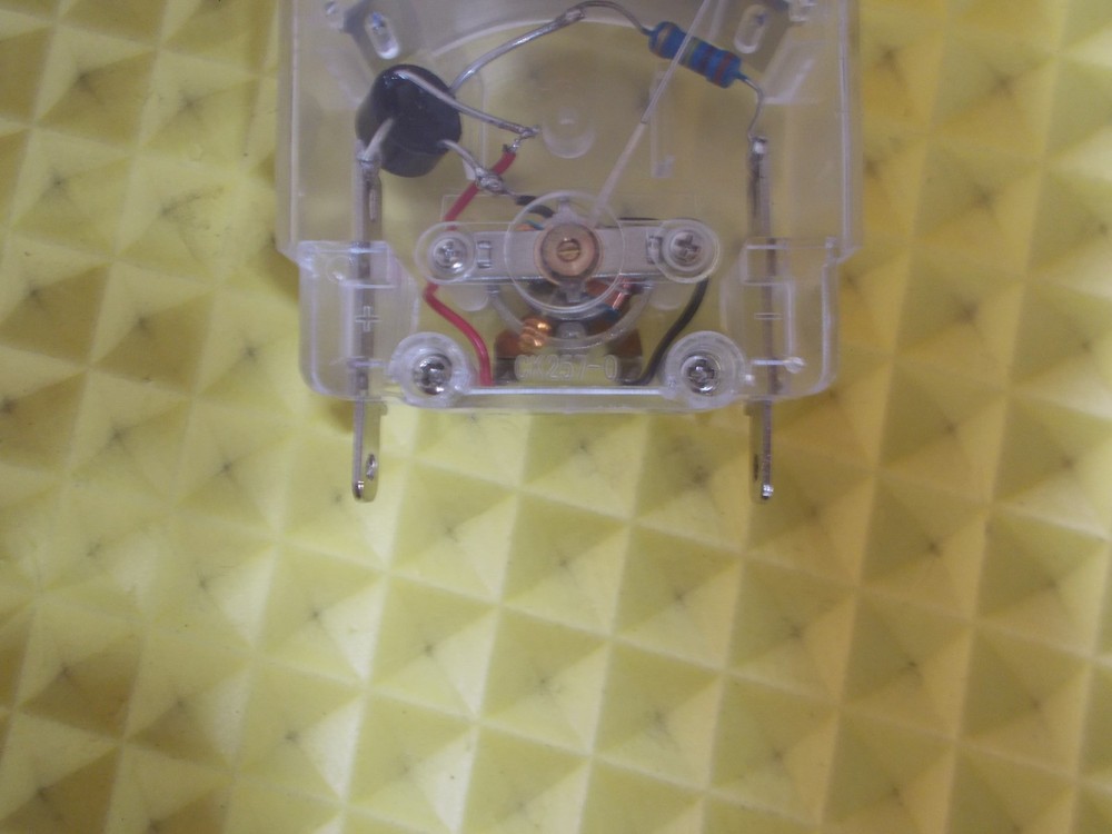 Analog AC Mini Voltmeter 0-250VAC