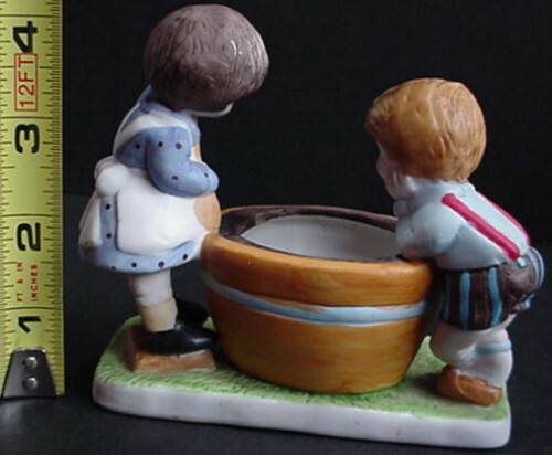 Hershey's Figurine candle