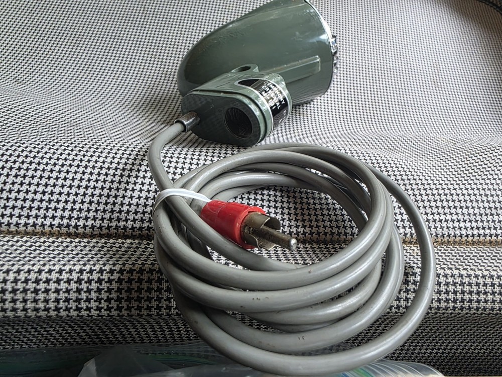 Symphony Electronics M-131 crystal microphone, (Argonne M131, PRIMO 131)