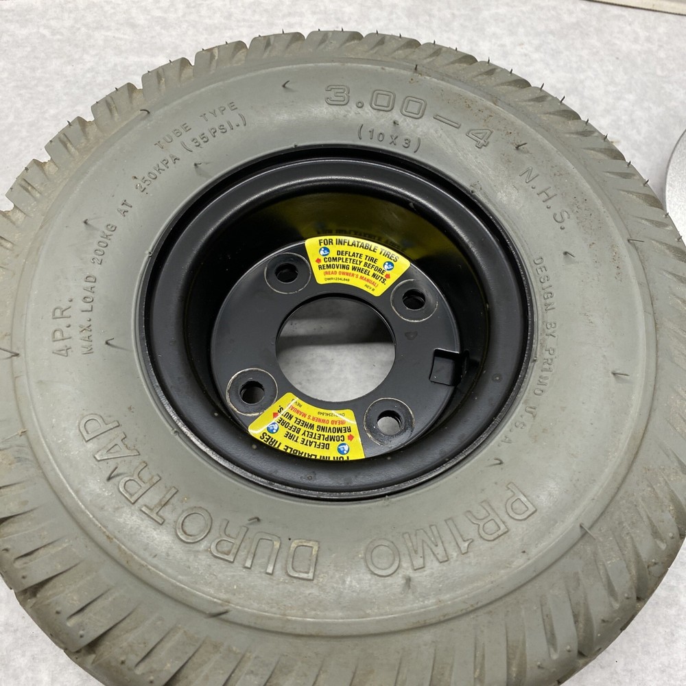 Jazzy Select Pride 2 Wheels with Hub Caps Solid Filled JAZ-15