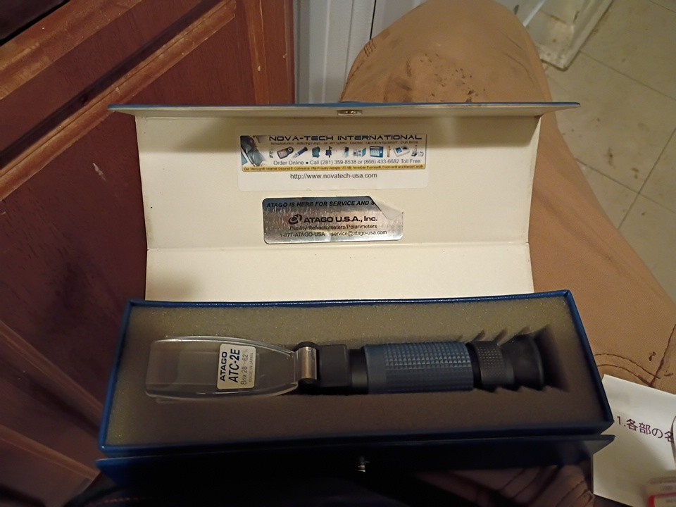 Atago URC-NE Hand Refractometer