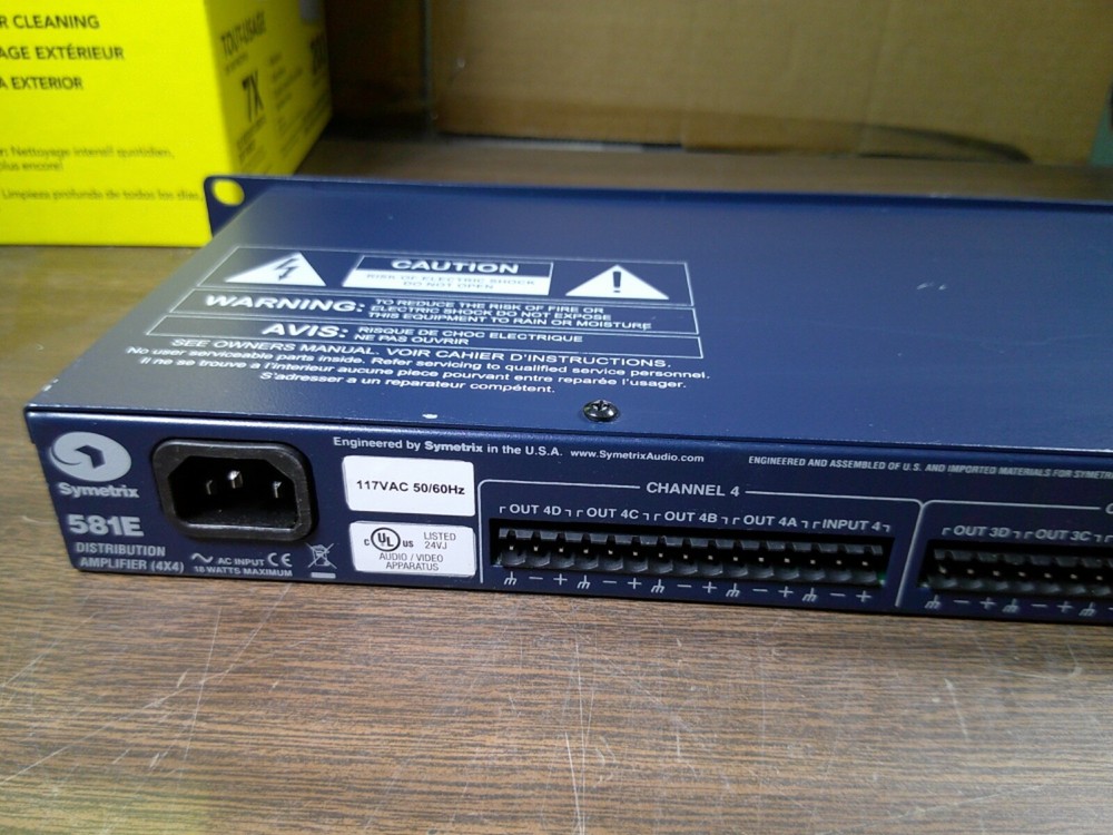 Symetrix 581E Distribution Amplifier
