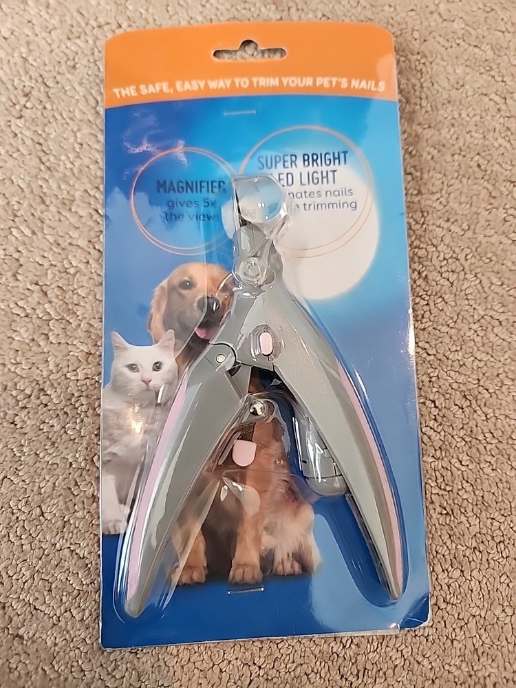 Illuminated Pet Nail Clippers