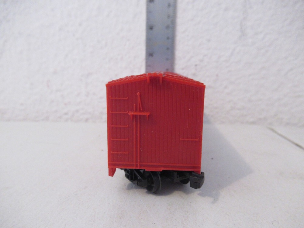 HO Scale Swift Hopper 6714 Life Like