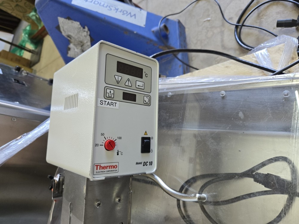 Thermo Scientific HAAKEW26 Bath w/ DC10 Immersion Circulator