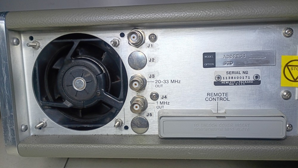 Nice Clean Working Hewlett Packard 3320A Frequency Synthesizer 0.1 Hz - 13MHz
