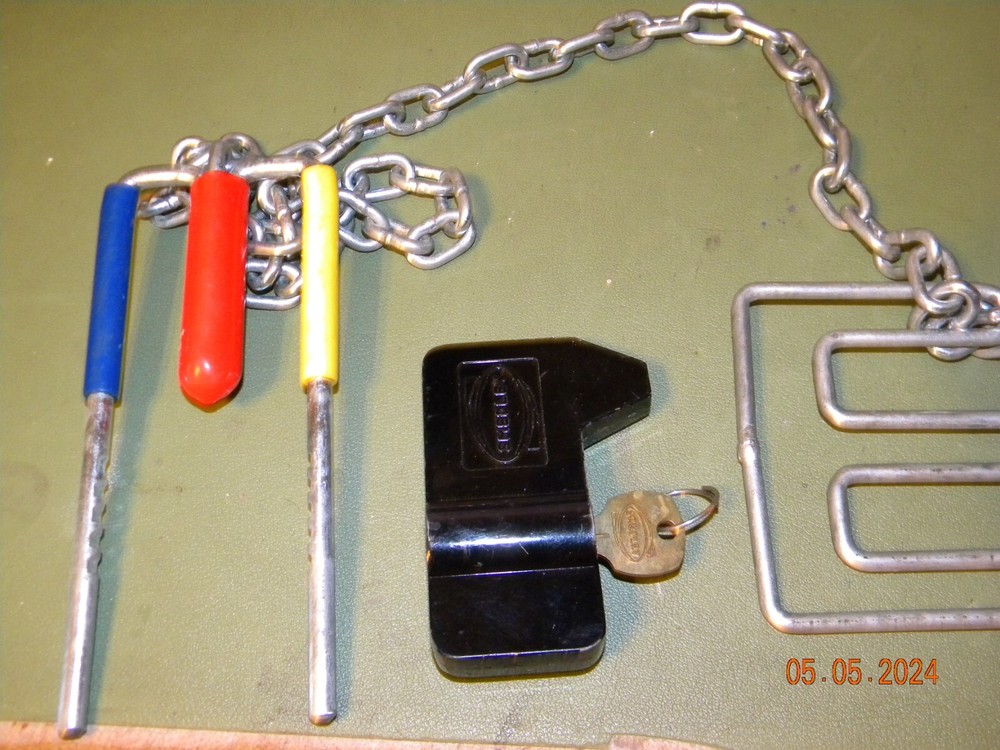 Vintage SMEDLEY Ski Lock WITH KEY