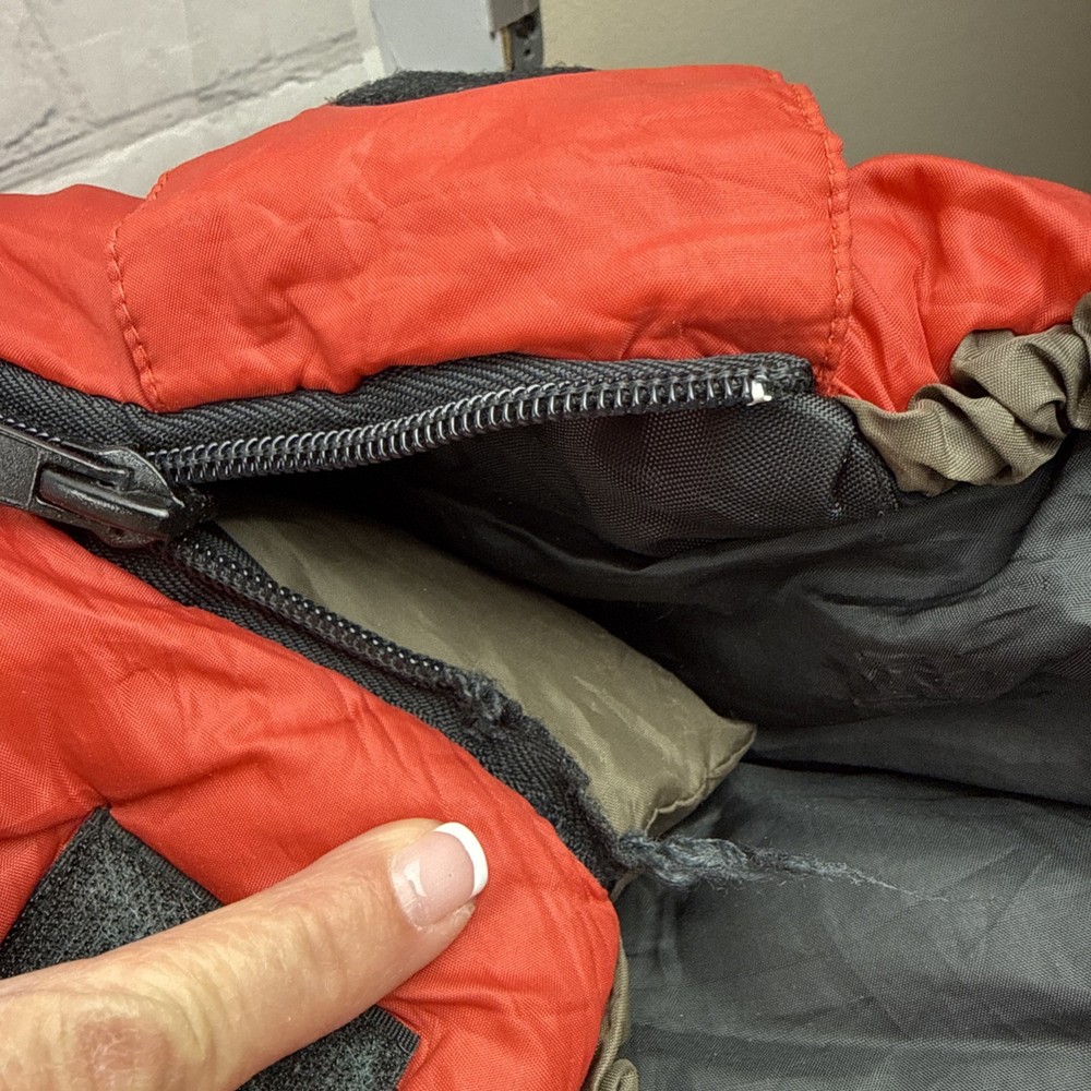 Alps Mountaineering Echo Lake -20° Sleeping Bag Red