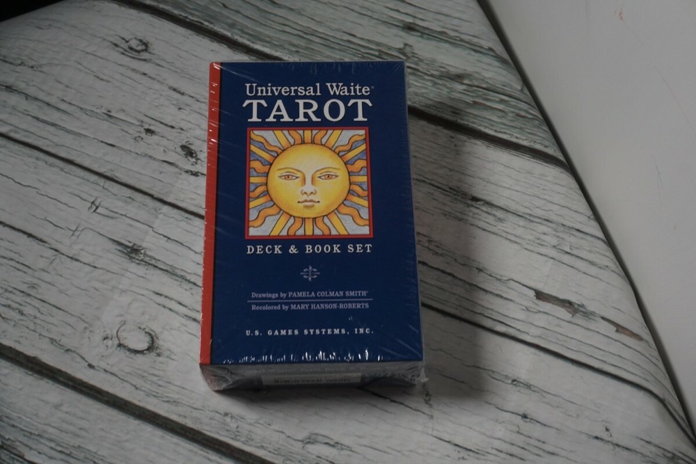 Universal Waite Tarot Deck & Book Set