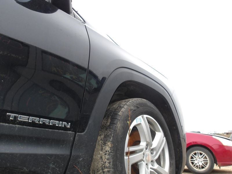 TERRAIN 2019 Air Shutter 1934664