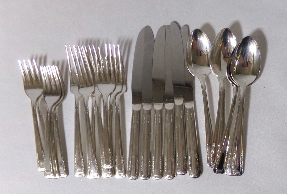 Baroness Silverplate Flatware Lot 24 Pieces