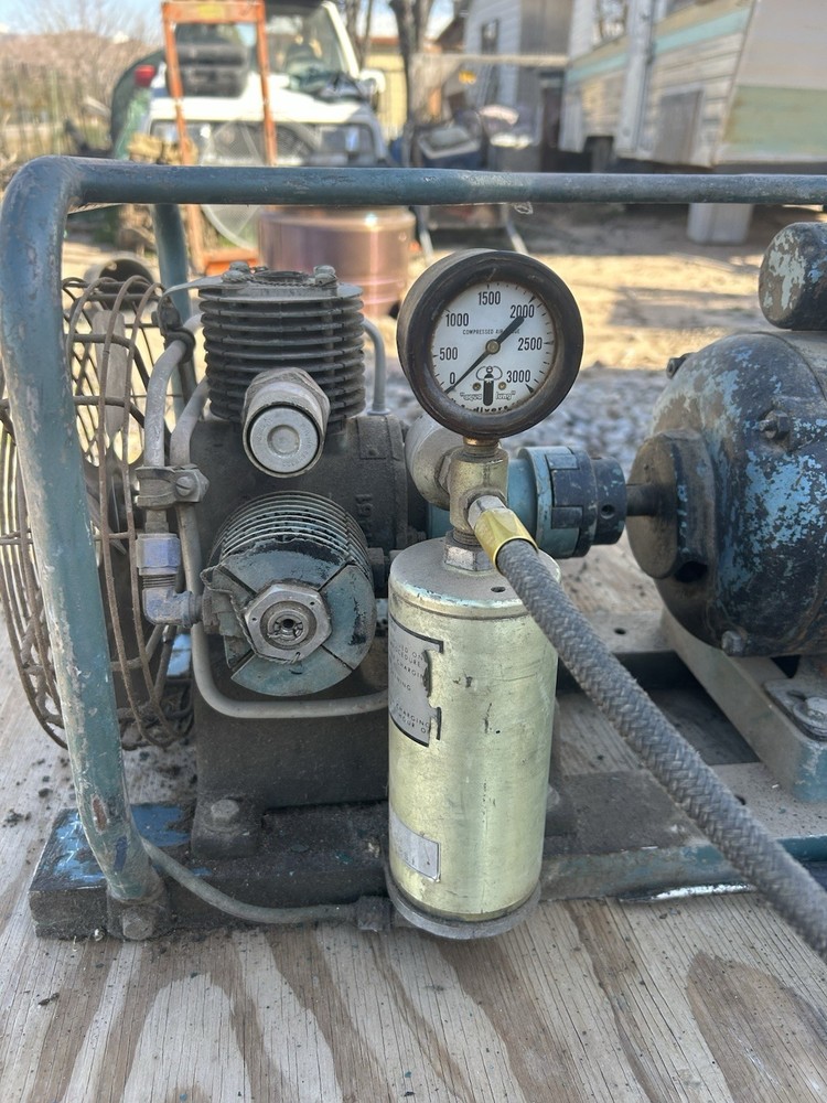 Cornelius 13OR1400 Reciprocating Electric Horizontal Portable Compressor