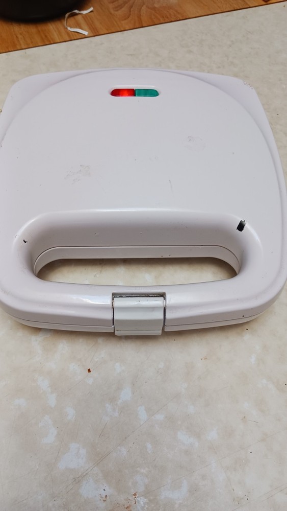 Walmart Waffle Maker White Needs Cleaned