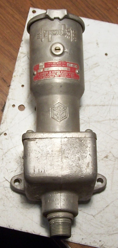 CROUSE HINDS RECEPTACLE DR232