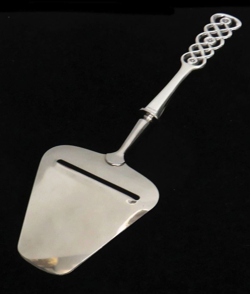 VINTAGE FANCY CONTINENTAL SILVER 9" CHEESE SLICE SERVER