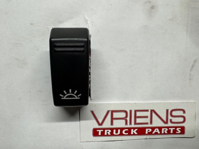 PETERBILT  P27-1216-037-01 SWITCH-CAB DOME
