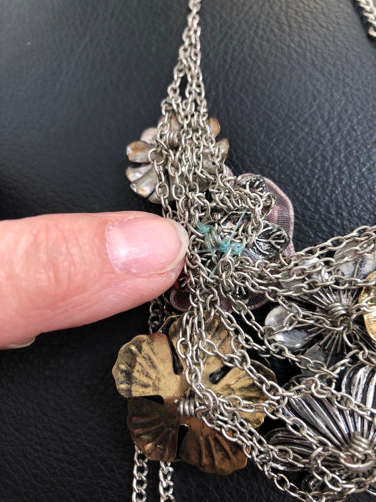 BEAUTIFUL BOHO /ART DECO TYPE FLOWER NECKLACE