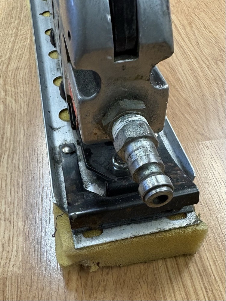 Vintage Pneumatic Heavy Duty Straight Line Sander (UNTESTED)