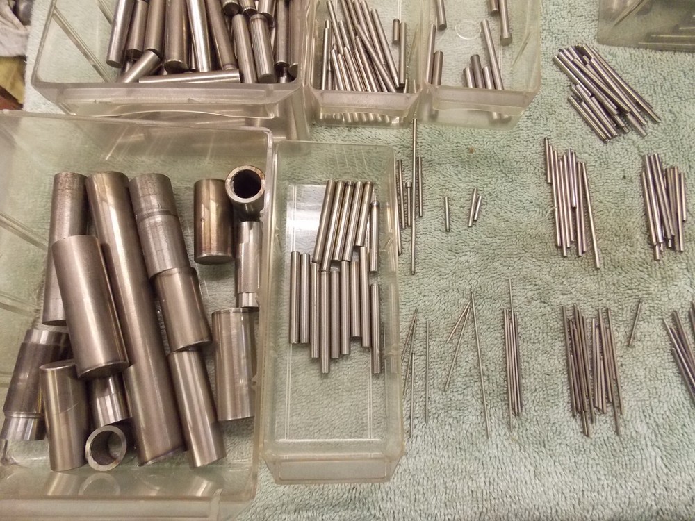 200 Plastic Injection Mold Ejector Pins Alignment Leader Tool Room Machinist