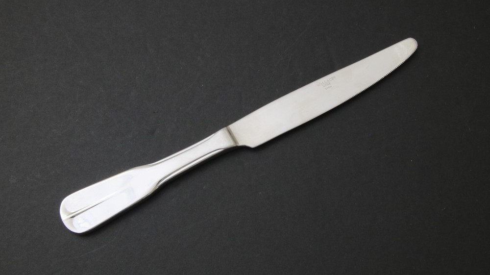 Wallace Silver Delaney  Dinner Knife 9 1/2" Glossy