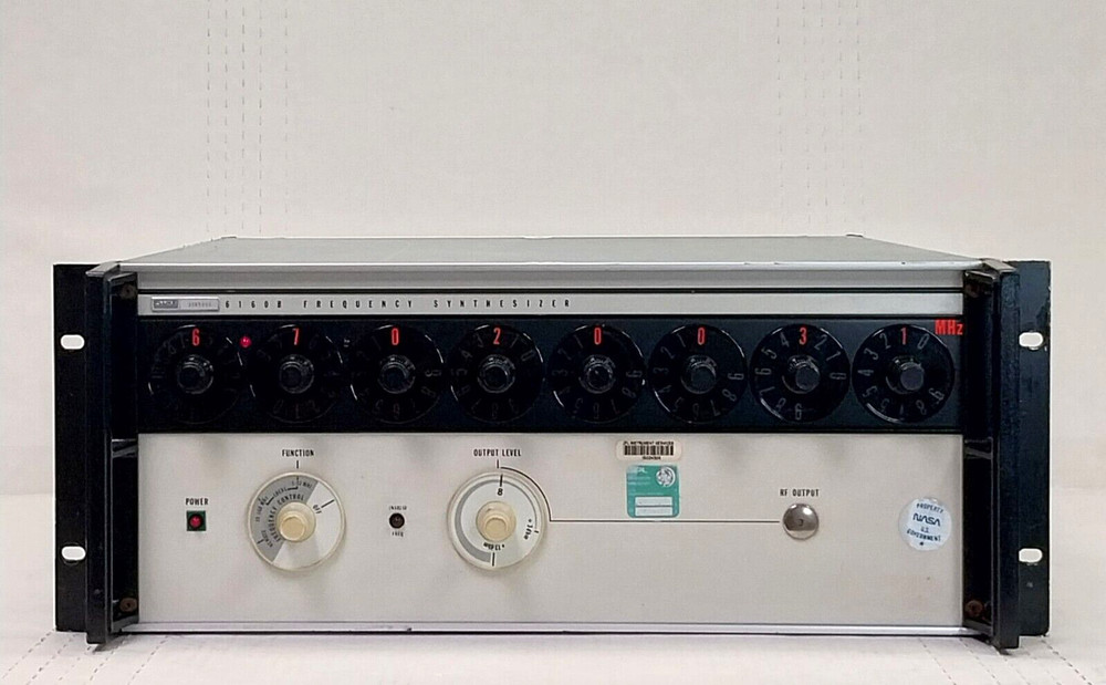 Fluke 6160B Frequency Synthesizer (S/N: 3385005) *Pulled from Working System*