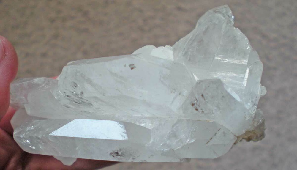 Clear Quartz Faden Crystal r590