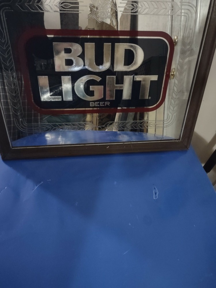 VINTAGE BUDLIGHT MIRROR SIGN 801-201