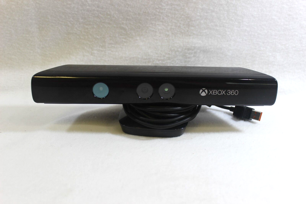 Microsoft Kinect Sensor for XBox 360 With Kinect Adventures Game ~ Complete