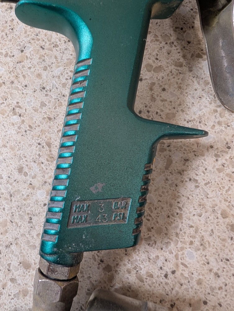 sata jet spray gun Model NR95