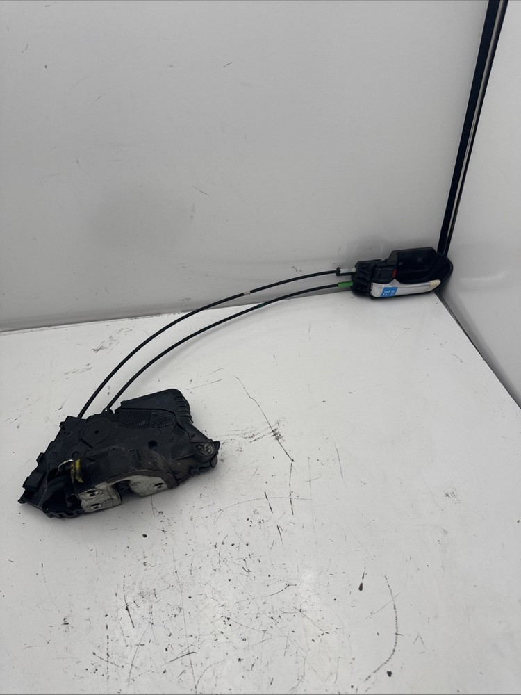 2007 TOYOTA PRIUS DRIVER SIDE FRONT Left DOOR LOCK ACTUATOR ASSEMBLY W/HANDLE