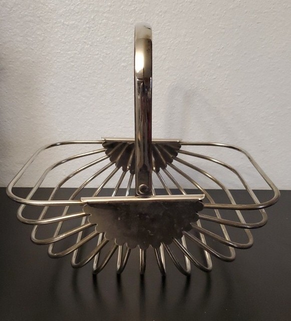 Silver-Plate Metal Wire Multi-Purpose Bread Fruit Basket with Handle HEAVY 1991