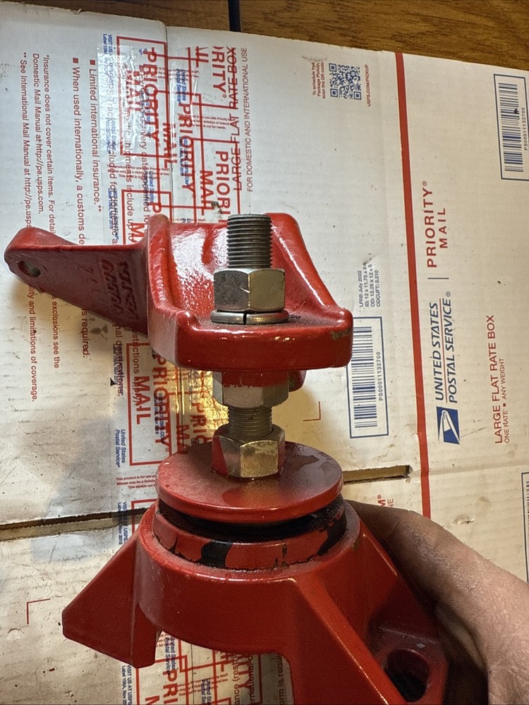 2019 Volvo Penta 6.2 engine mount 22012960