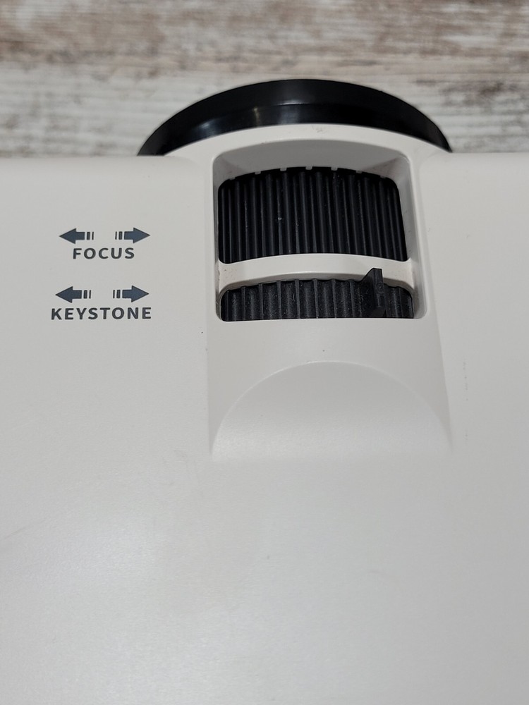 ALVAR Q8 Home Theater Projector