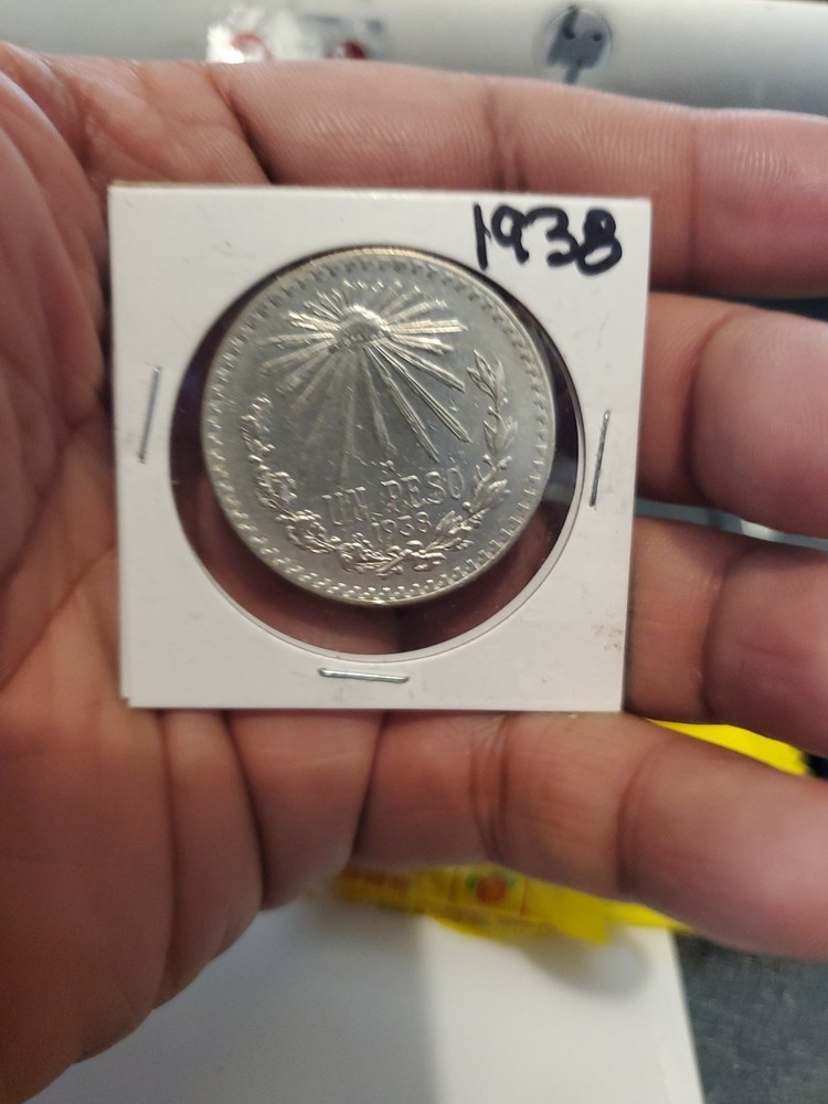 1938 Mexico Un Peso Silver Coin