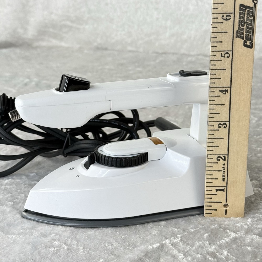 Voltage Vallet Foldable Travel Steam Iron - Model SS2 - Tested, Working
